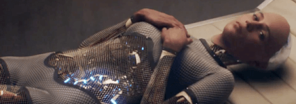 Ex-Machina: Instinto Artificial