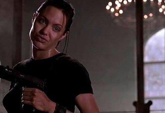 Lara Croft: Tomb Raider - Filme 2001 - AdoroCinema