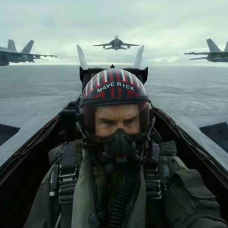 Tom Cruise pilota jato real em vídeo de bastidores de ‘Top Gun: Maverick’