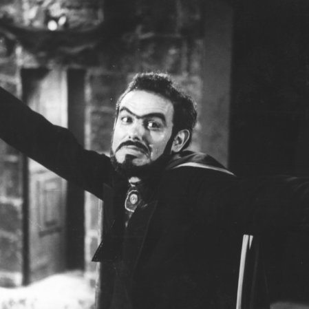 Zé do Caixão vai ganhar versão norte-americana produzida por Elijah Wood