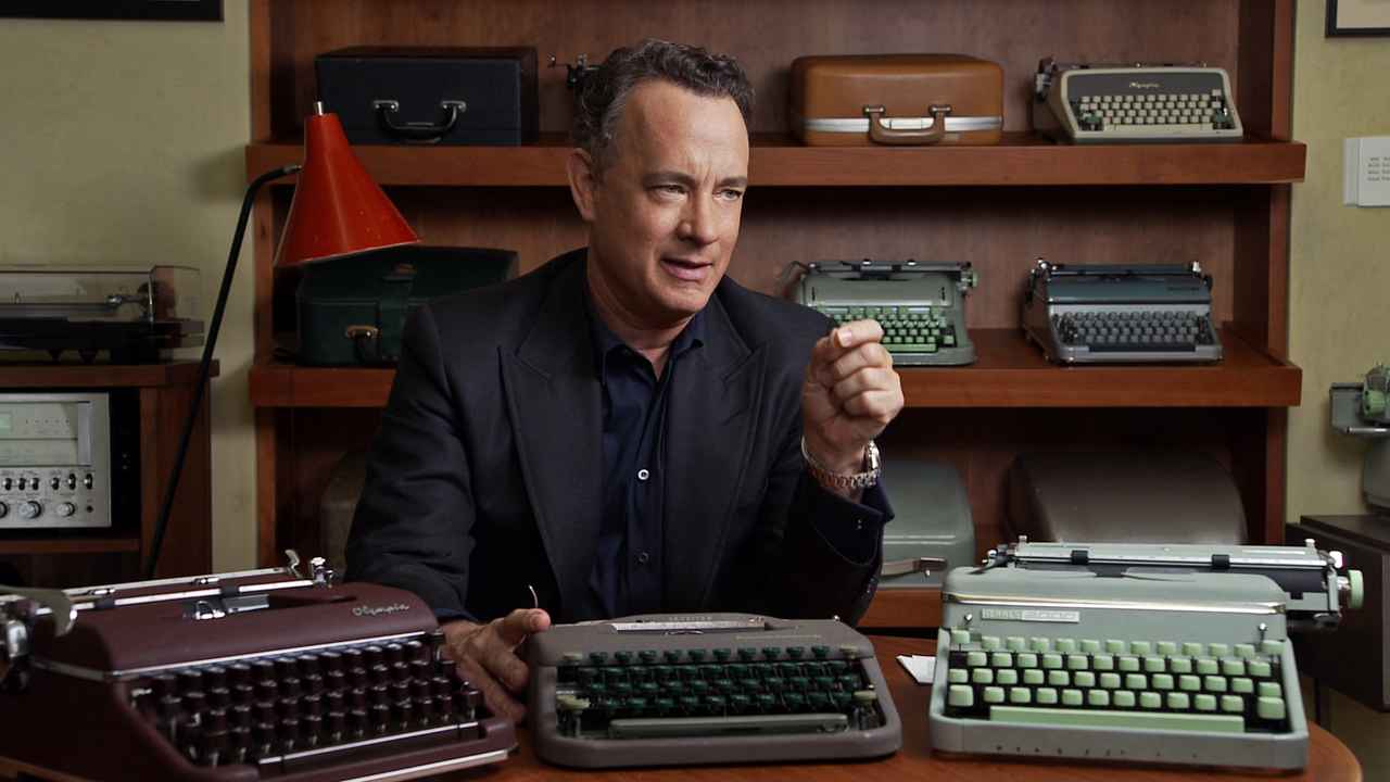Tom Hanks dá máquina de escrever para garoto chamado Corona