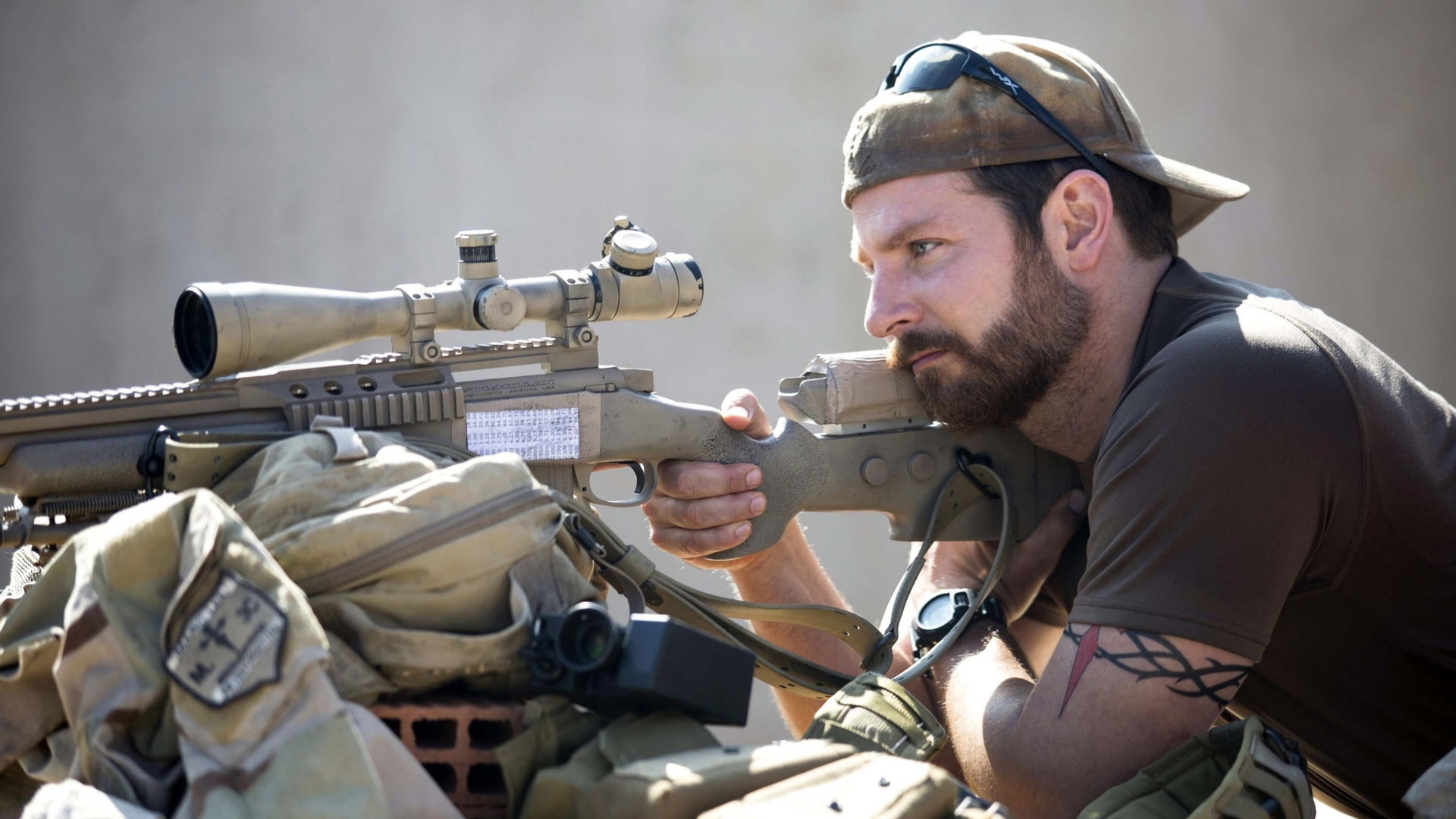 Bradley Cooper em Sniper Americano, de Clint Eastwood