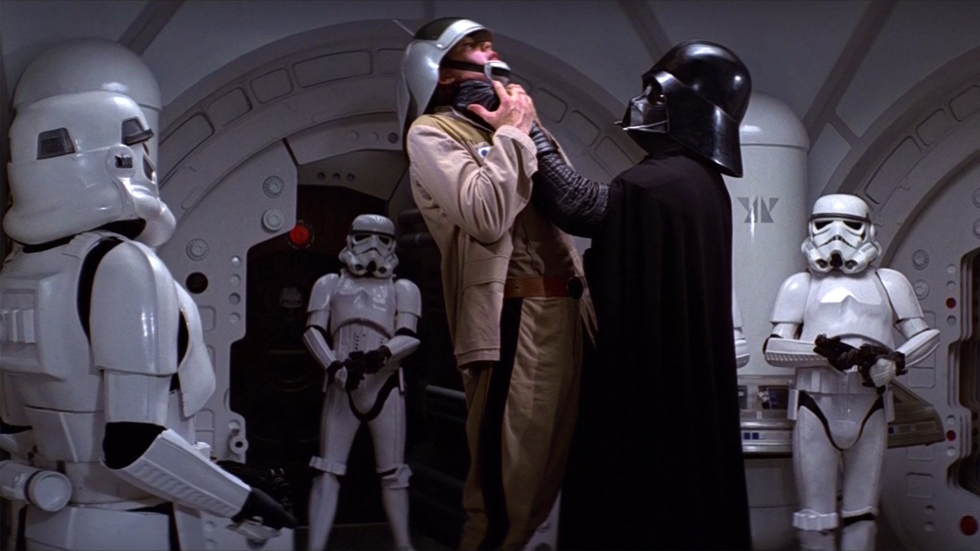 David Prowse como Darth Vader em 'Star Wars'