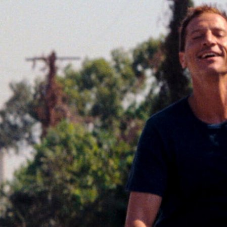 ‘Red Rocket’: Simon Rex é um ator pornô decadente no trailer do novo filme de Sean Baker