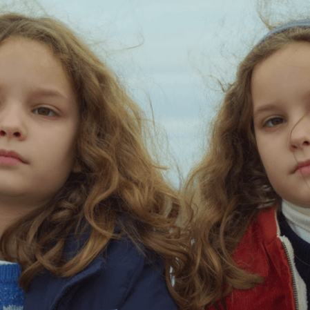 Céline Sciamma explora viagem no tempo em 'Pequena Mamãe'; veja o trailer