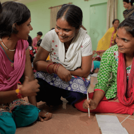 Em ‘Escrevendo com Fogo’, a câmera na mão de uma mulher é um ato revolucionário