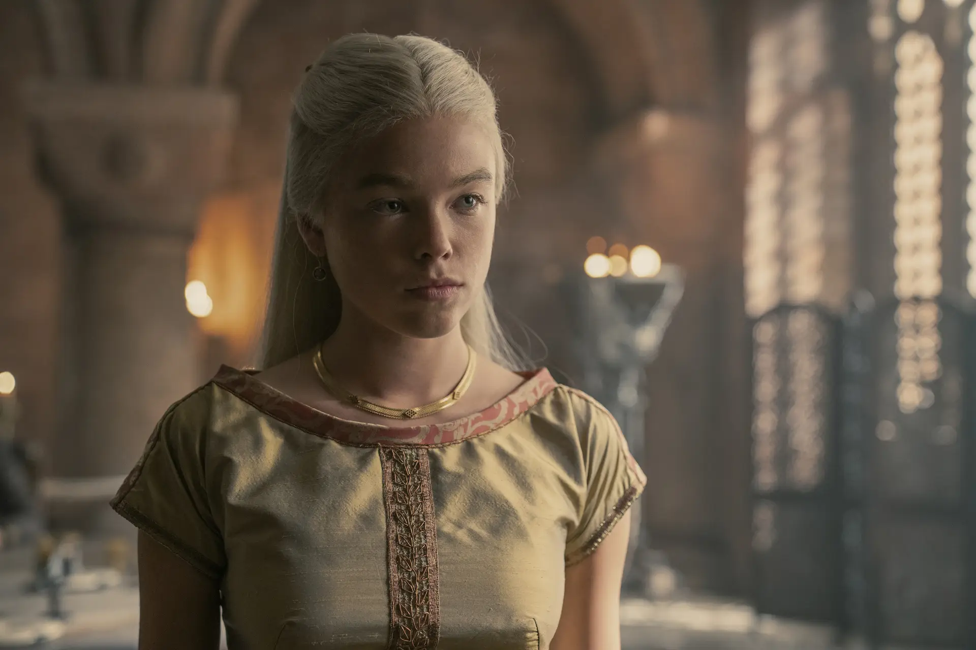 Se você estiver um pouco desatento, poderá confundir Rhaenyra Targaryen com Daenerys (crédito: divulgação / HBO)