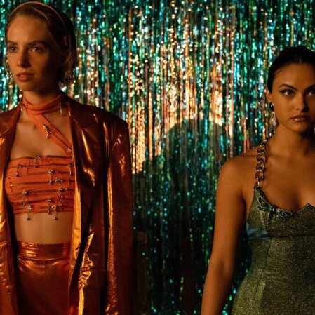 ‘Justiceiras’: Maya Hawke e Camila Mendes querem vingança em trailer da nova comédia da Netflix