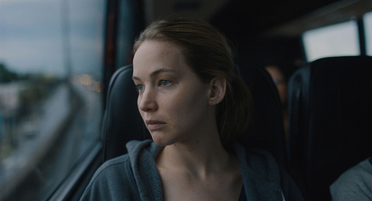 Jennifer Lawrence tenta superar os traumas da guerra em trailer de ‘Causeway’