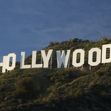 Temores por la variante delta inquietan a Hollywood