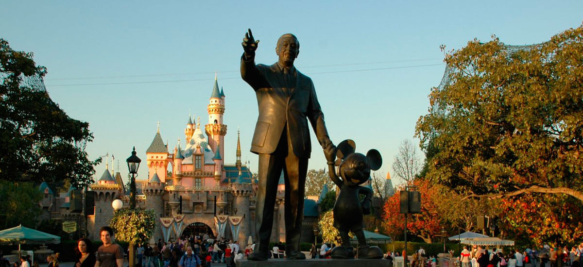 La creación de Disneyland tendrá película en Disney+