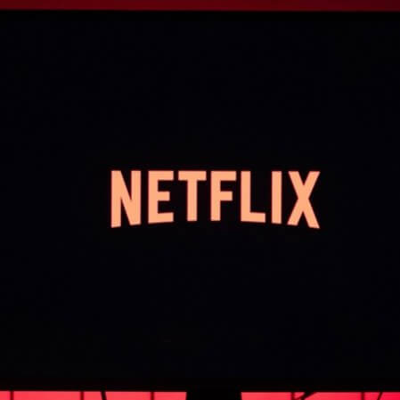 Luego de tropiezo histórico, Netflix anuncia que tendrá plan más barato con publicidad