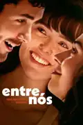 Entre Nós - Uma Dose Extra de Amor: Connor vê sua vida transformada ao ser convidado por Olivia para um ménage à trois. O reencontro com Jenny complica seu romance. Filmelier Image