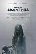 Terror em Silent Hill: Regresso para o Inferno: Uma carta misteriosa leva James de volta a Silent Hill, onde enfrenta figuras aterrorizantes e questiona sua própria sanidade em busca do amor perdido. Filmelier Image