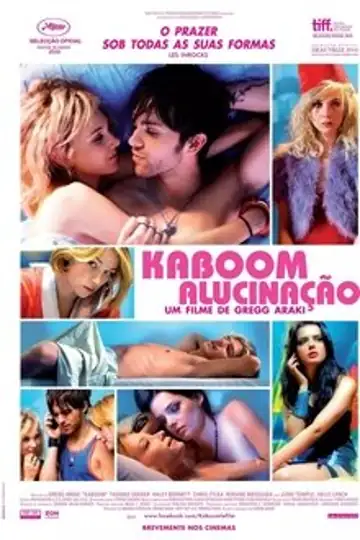 Kaboom: Smith, un estudiante universitario, navega su vida entre su sarcástica amiga Stella, su amor por London y su deseo por Thor, hasta que un evento inesperado transforma su rutina.