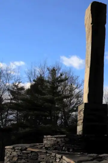 Opus 40: A Life in Stone