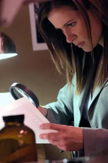 Mystery Woman: Sing Me a Murder