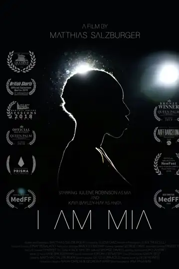 I am Mia