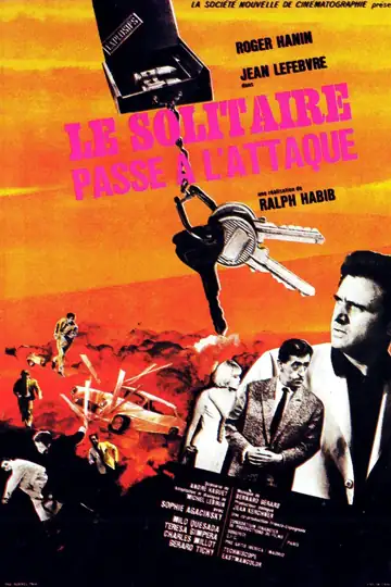 Le solitaire passe à l'attaque