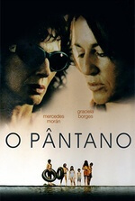 O Pântano: Um grupo de famílias enfrenta o calor e a umidade em uma casa de campo, em uma espera prolongada. Filmelier Image