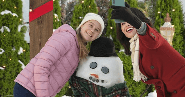 Christmas With The Darlings