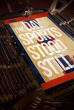 O Dia em que o Esporte Parou: Atletas e dirigentes lutam para manter a chama do esporte acesa durante a pandemia. Filmelier Image